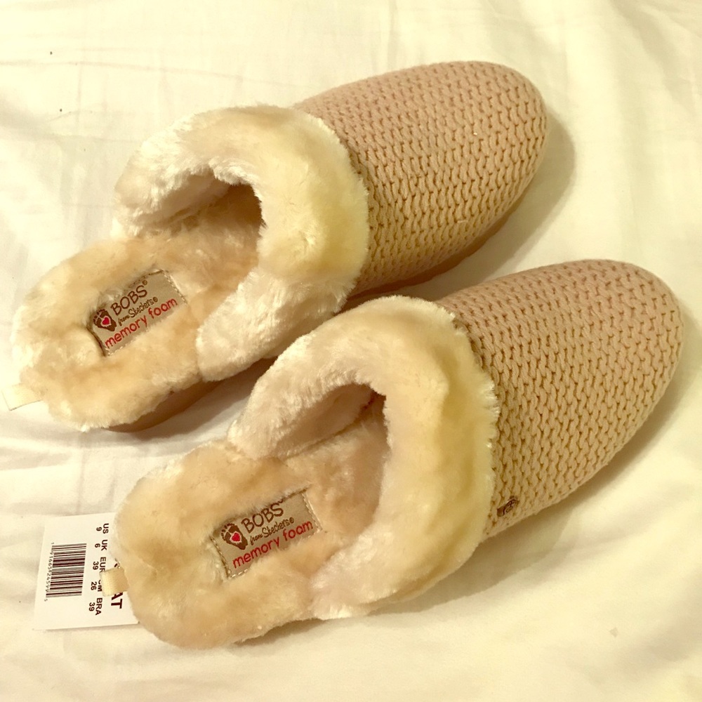 NIB Skechers Keepsakes slippers